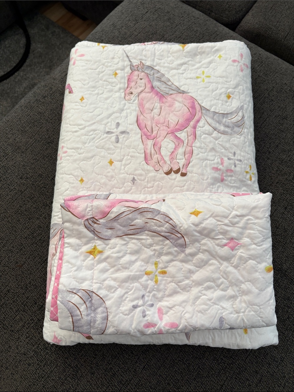 Unbranded White Quilted Kids Bedspread with Pink Unicorns